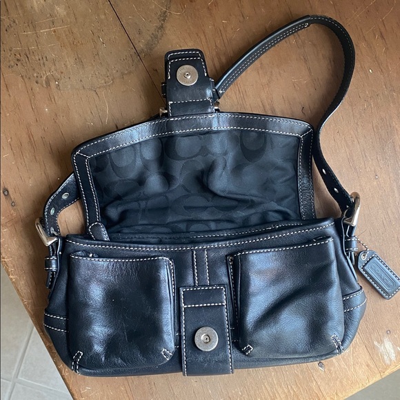 Vintage Coach Black Leather Soho Buckle Y2K Shoulder Bag No. 1446 - Picture 2 of 11